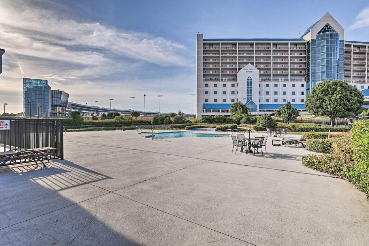 Fort Worth Condo With Racetrack Views And Pool Access Zewnętrze zdjęcie