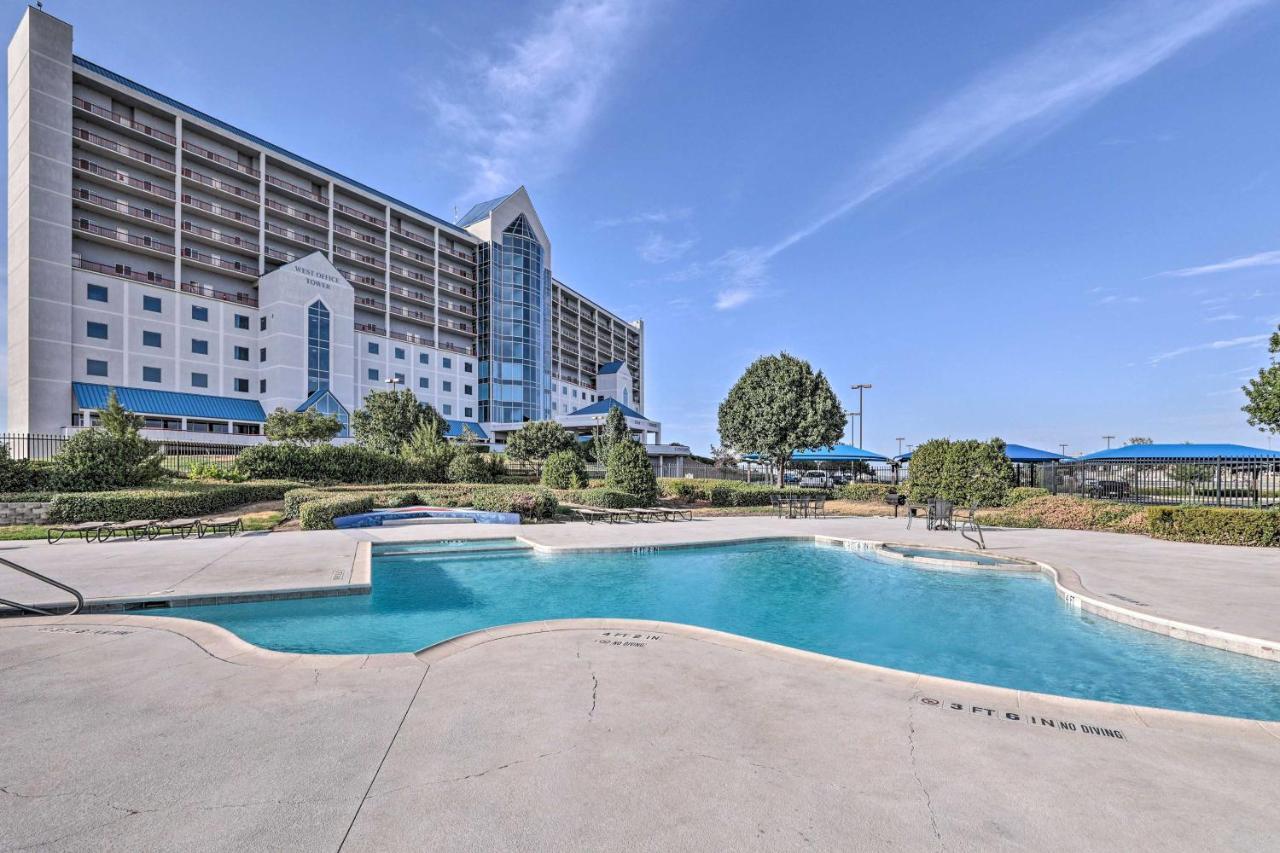 Fort Worth Condo With Racetrack Views And Pool Access Zewnętrze zdjęcie